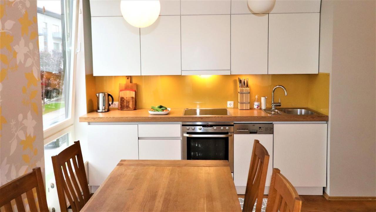 Apartment Fabulous Location *
