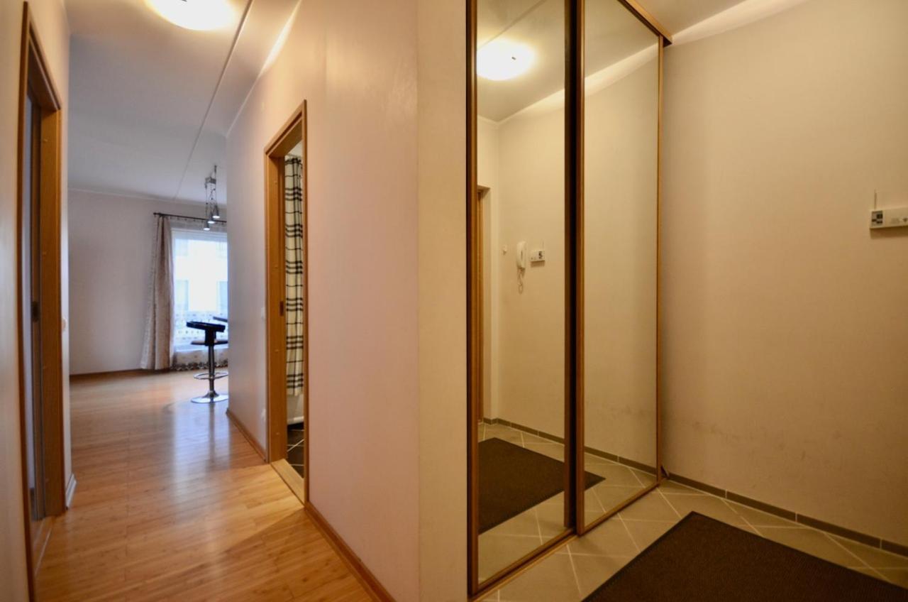 Apartment Fabulous Location *